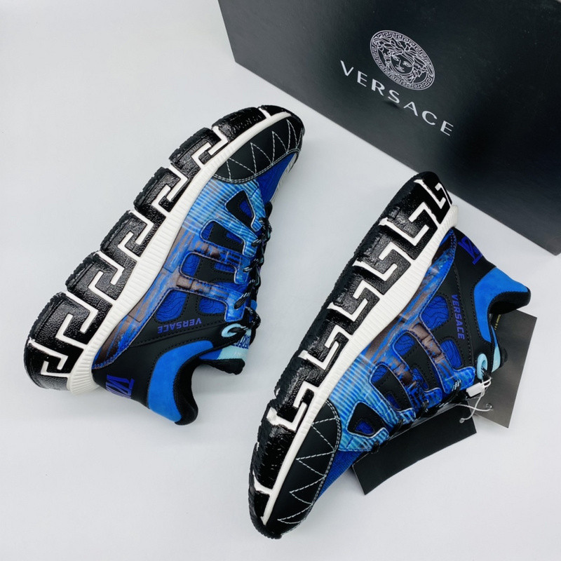vs chain reaction sneakers