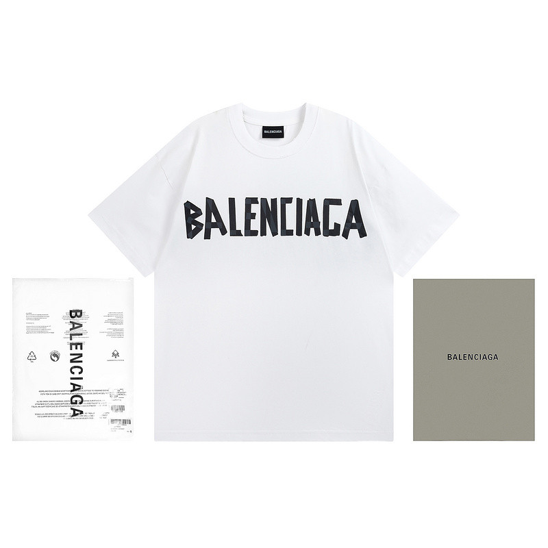 Ba*len*cia*ga clothes