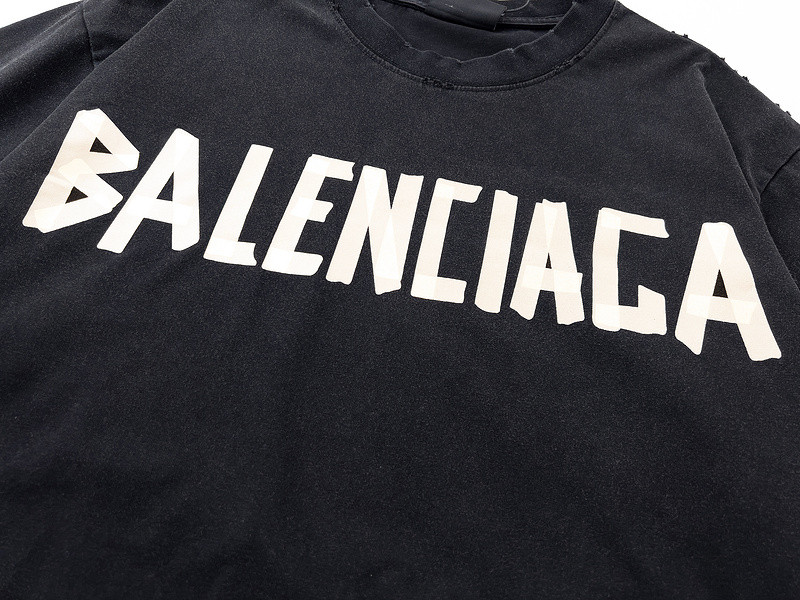 Ba*len*cia*ga clothes