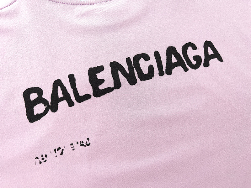 Ba*len*cia*ga clothes
