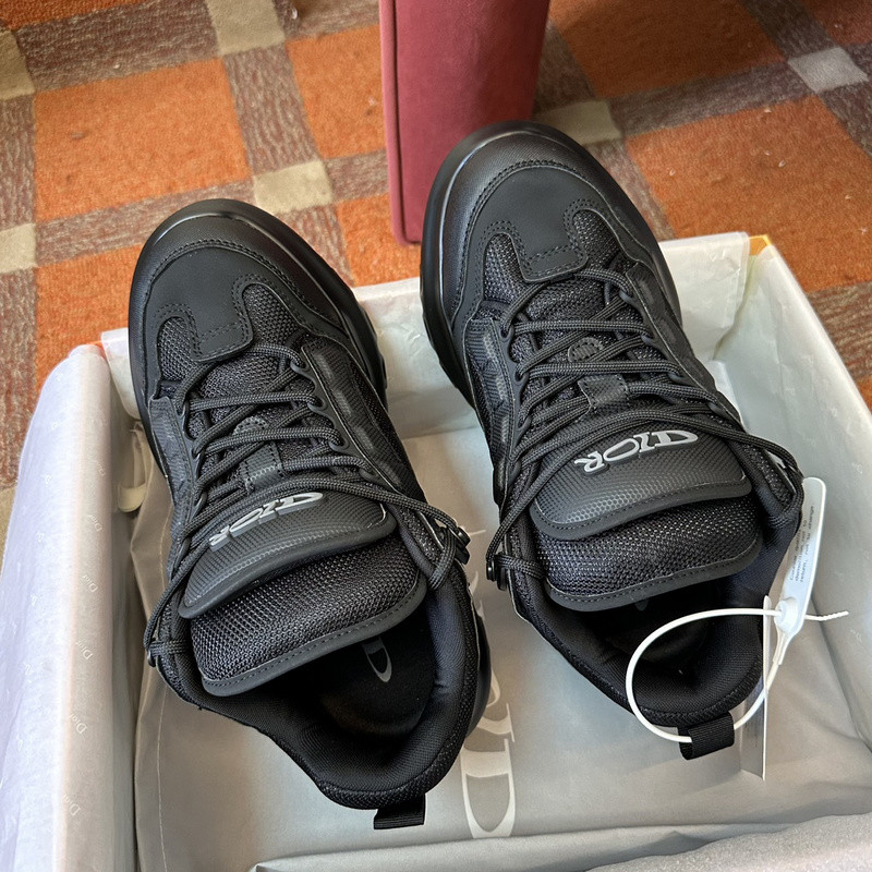 DIO* SNEAKER