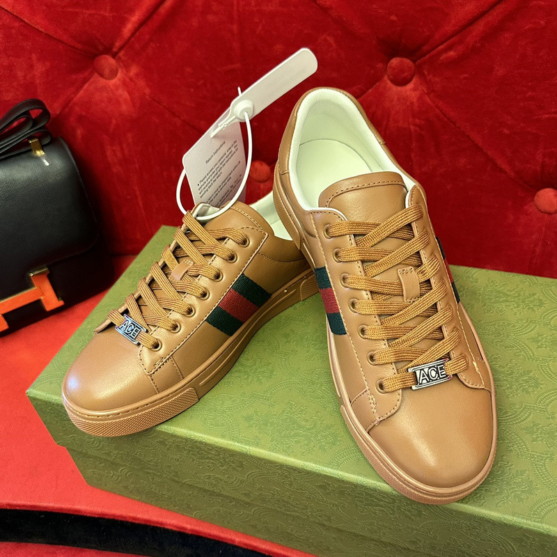 G*u*i sneaker