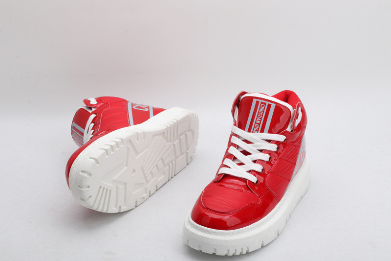 dio* sneaker