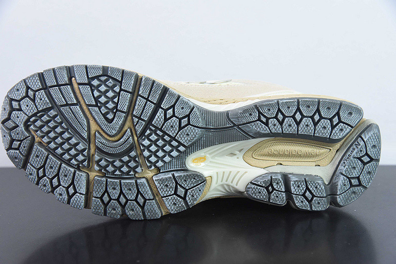 new balance sneaker