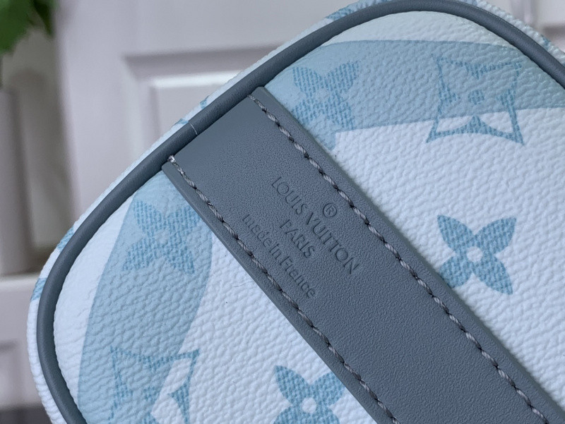 LVT PURSE