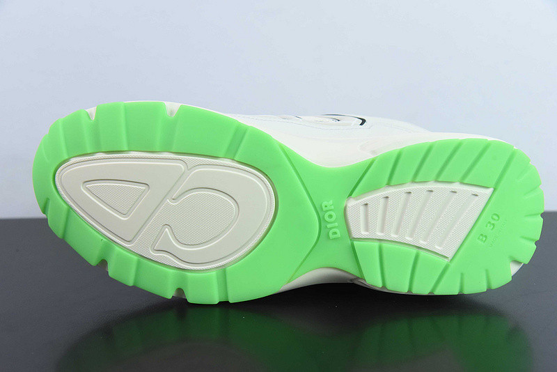 dio* sneaker