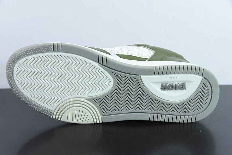 DIO* SNEAKER