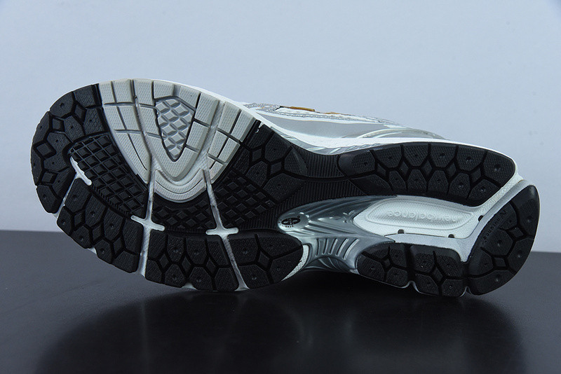 new balance sneaker