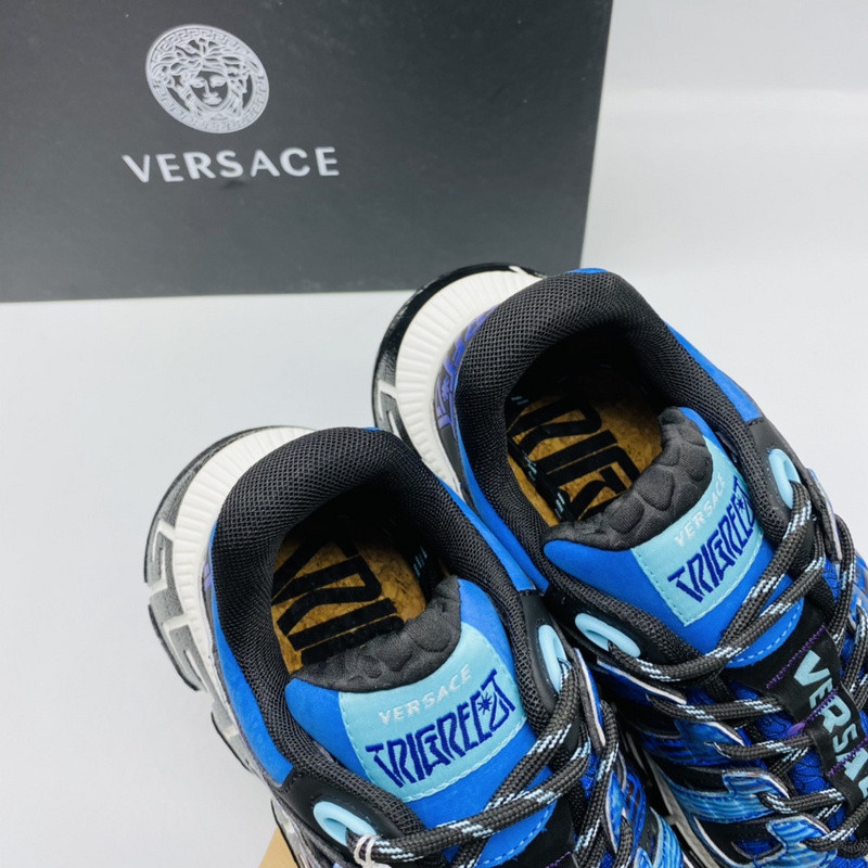 vs chain reaction sneakers