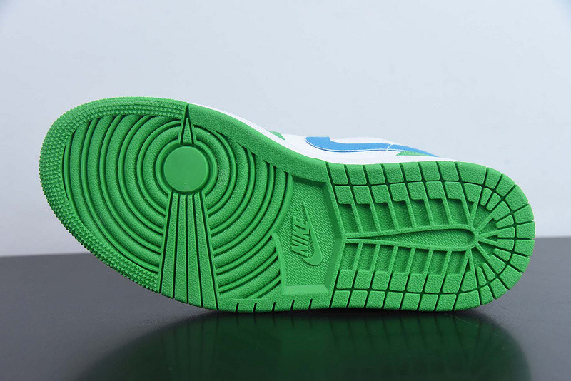 air jordan 1 low “lucky green” dc0774-304