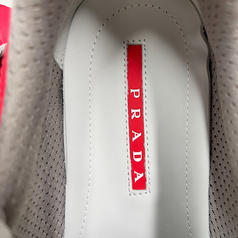 pr sneaker