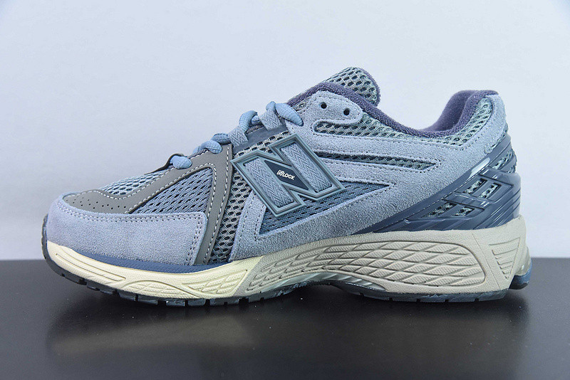 new balance sneaker