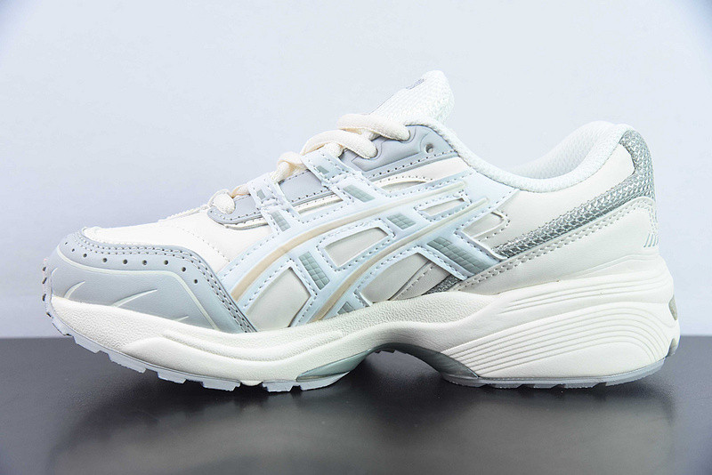 As*ic*s tiger gel-1090