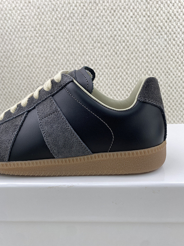 ma*s*n Ma*i*la sneaker
