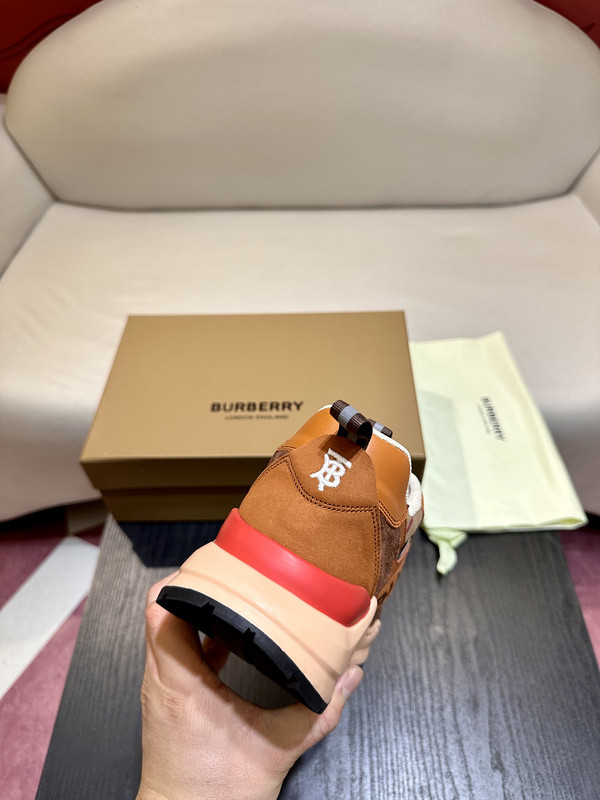 B**rry sneaker