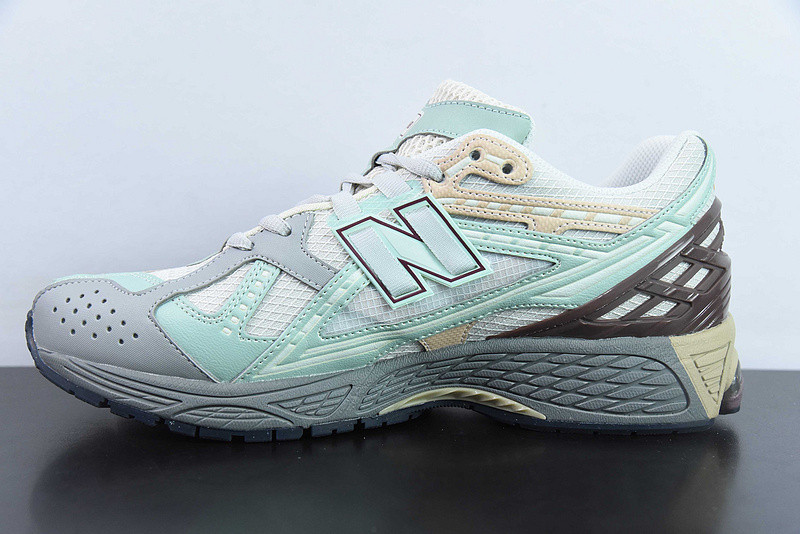 new balance sneaker