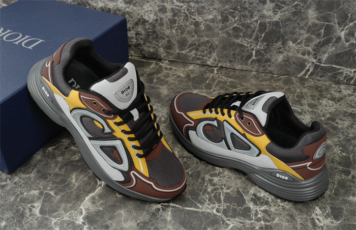 dio* sneaker