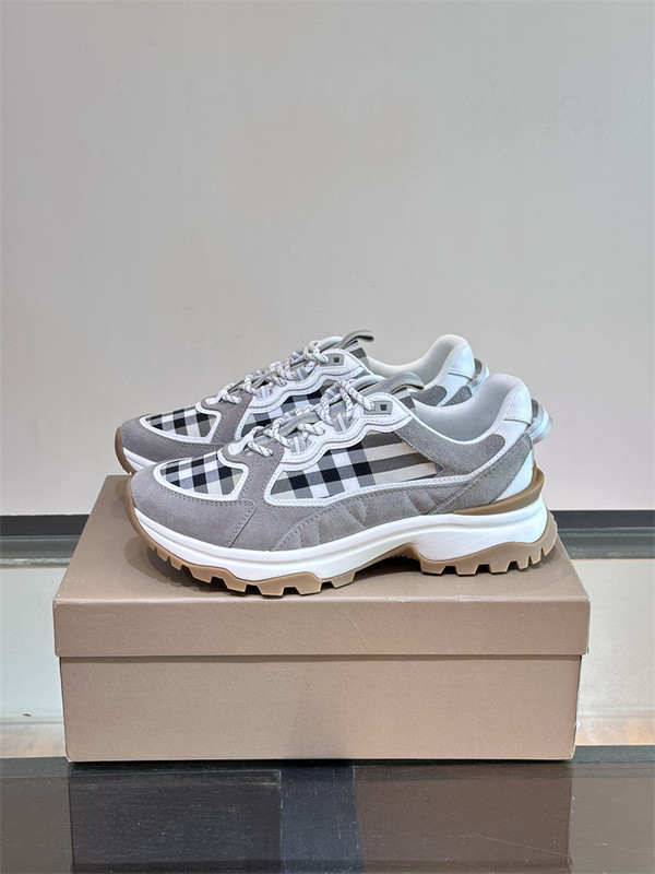B**rry sneaker