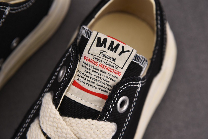 Ma*s*n mihara yasuhiro sneaker