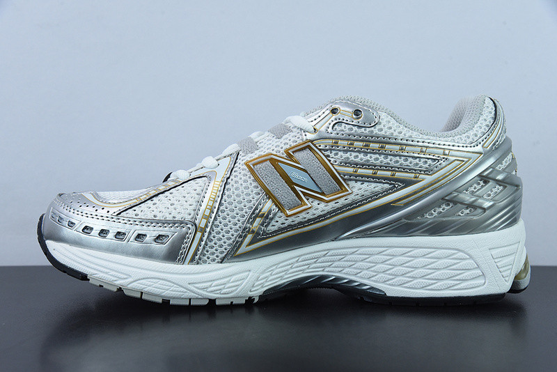 new balance sneaker