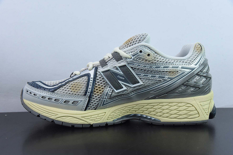 new balance sneaker