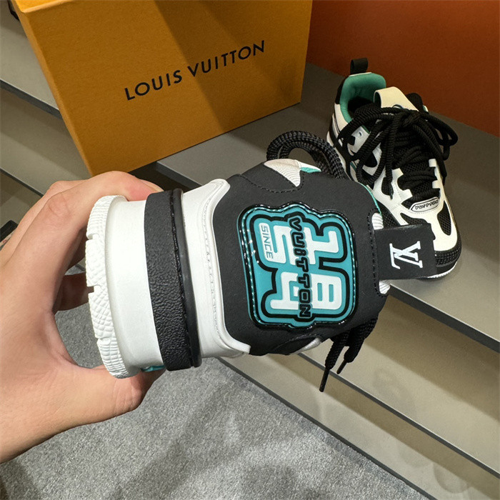 LVT SNEAKERS