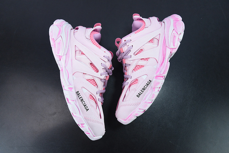bc track sneaker