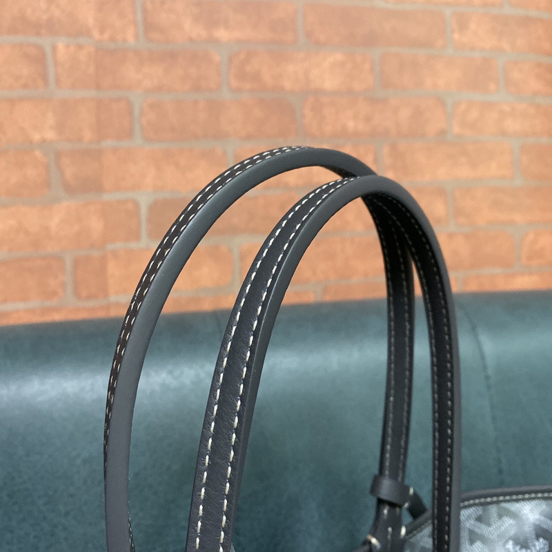 GOYARD PURSE