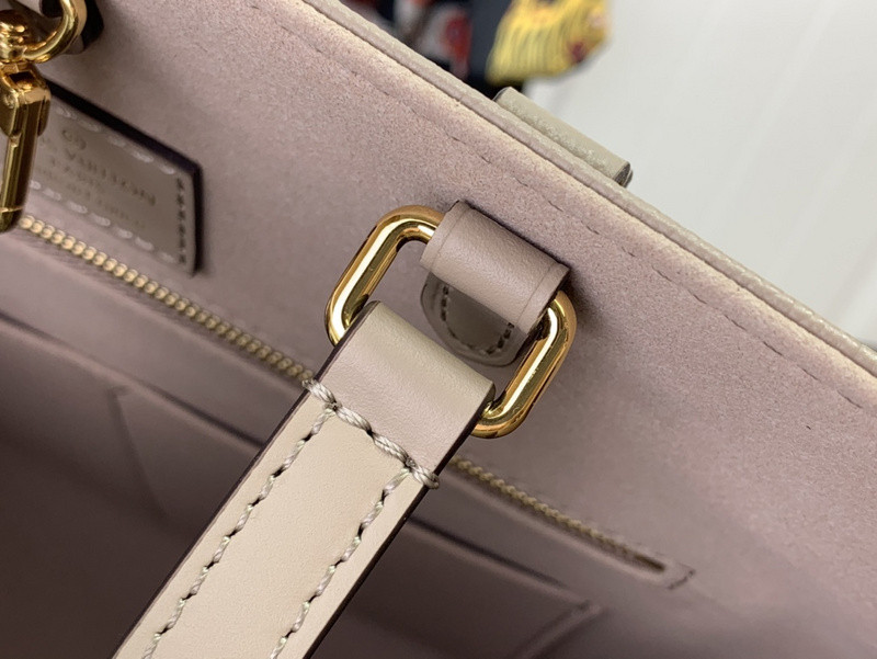 LVT PURSE