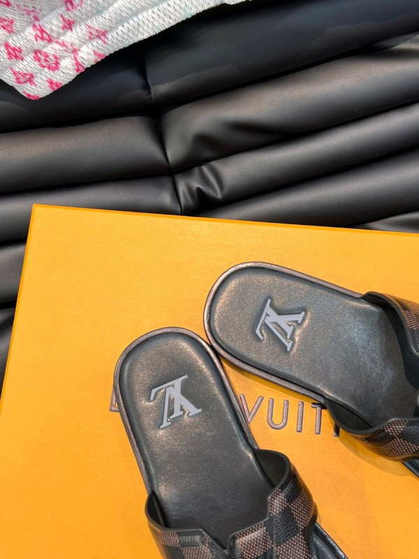 lvt sandals