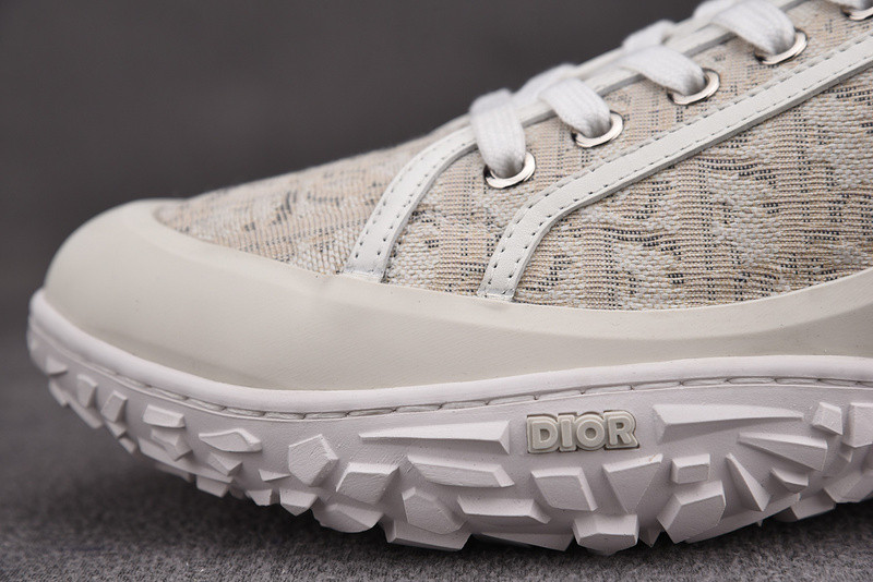 dio* sneaker