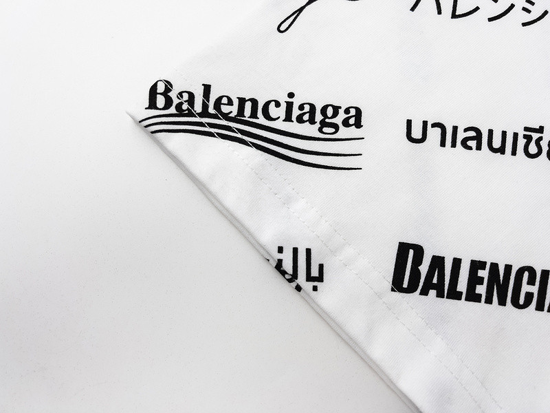 Ba*len*cia*ga clothes
