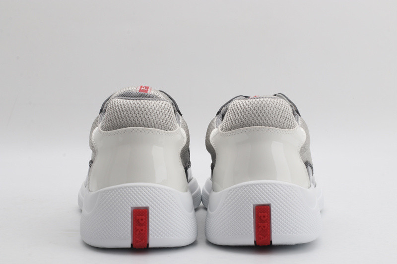 pr sneaker
