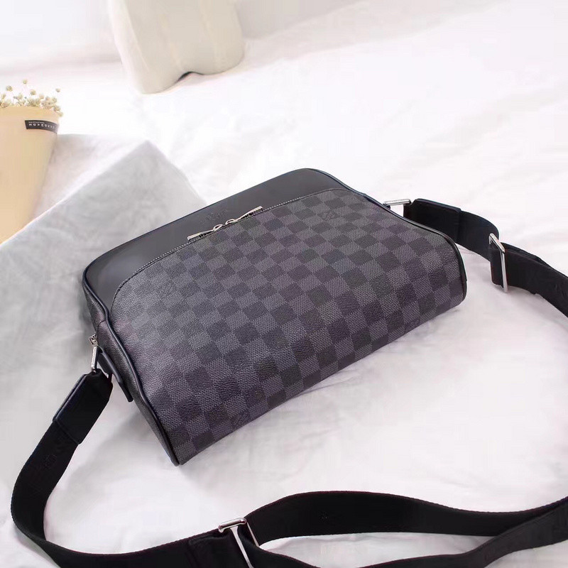LVT PURSE