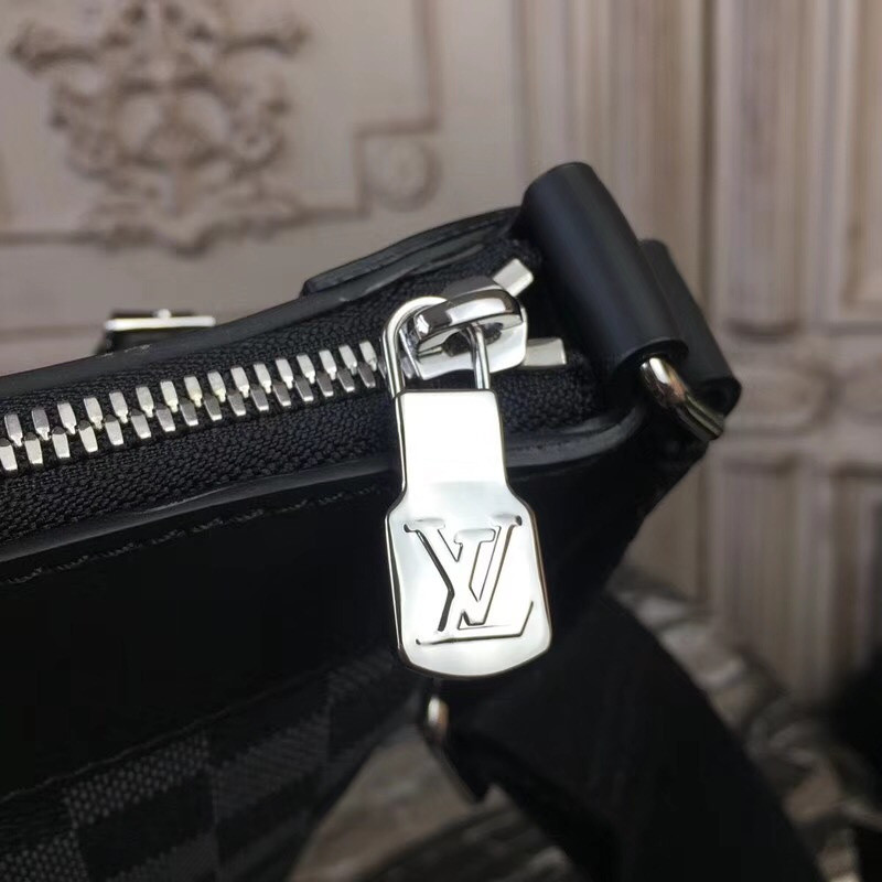 LVT PURSE