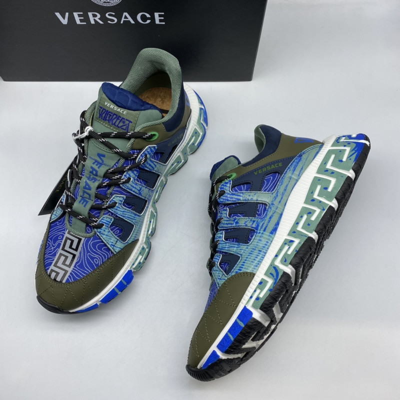 vs chain reaction sneakers