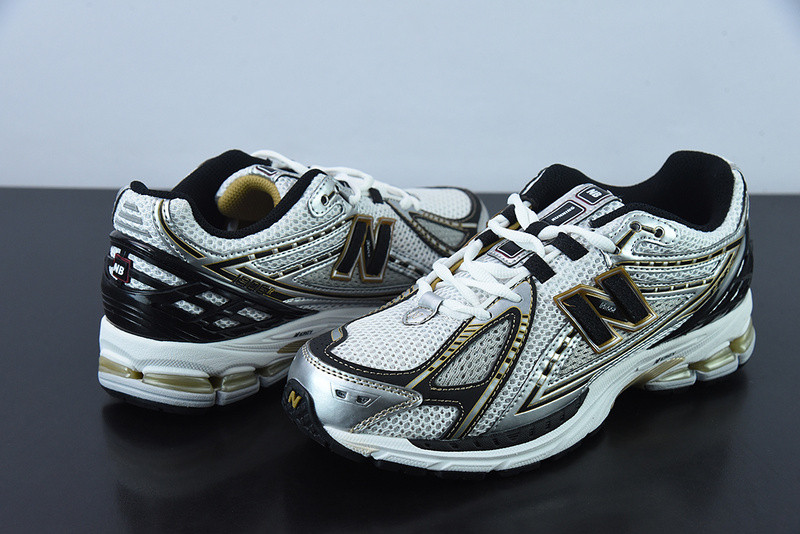 new balance sneaker