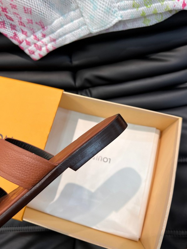 lvt sandals
