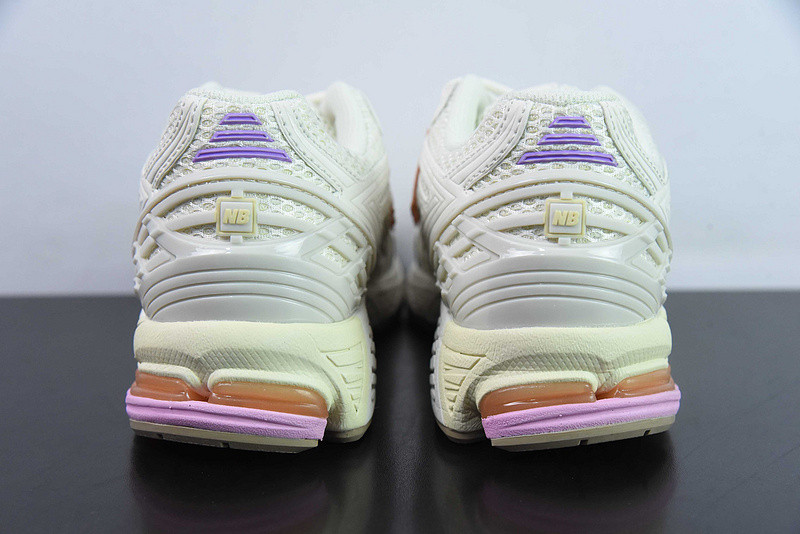 new balance sneaker