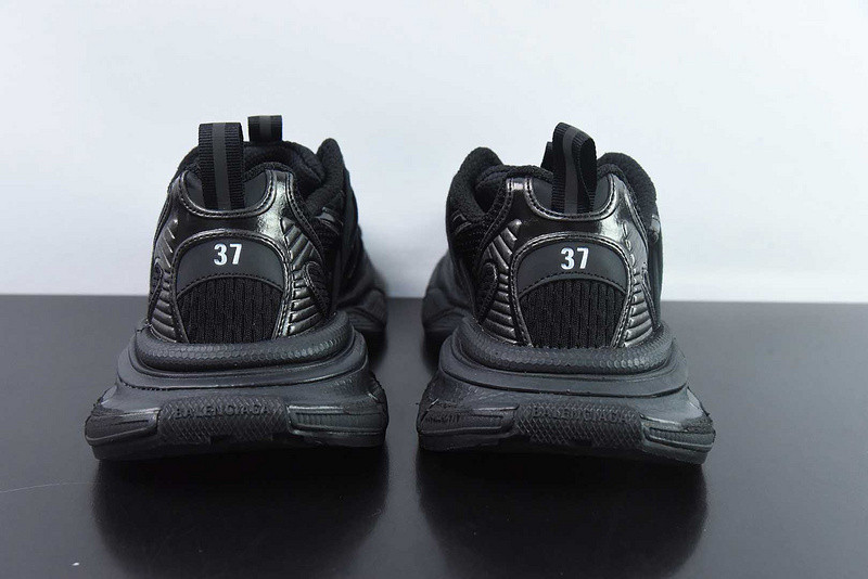 BC 3XL SNEAKER