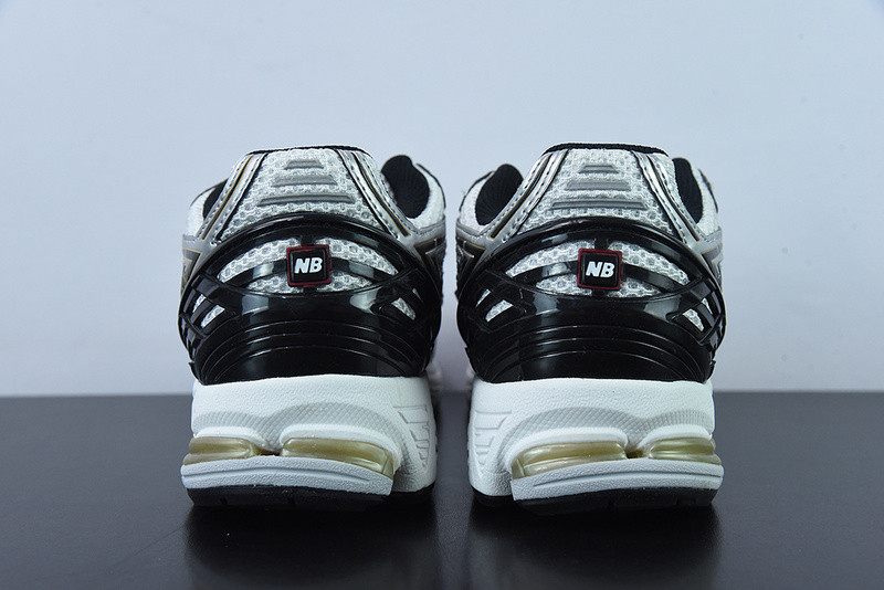 new balance sneaker