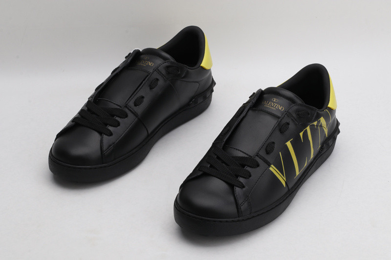 valentino garavani sneaker