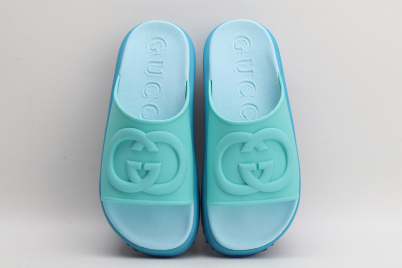 g*u*i sandals
