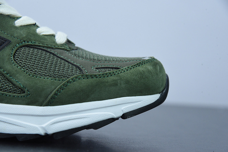new balance sneaker