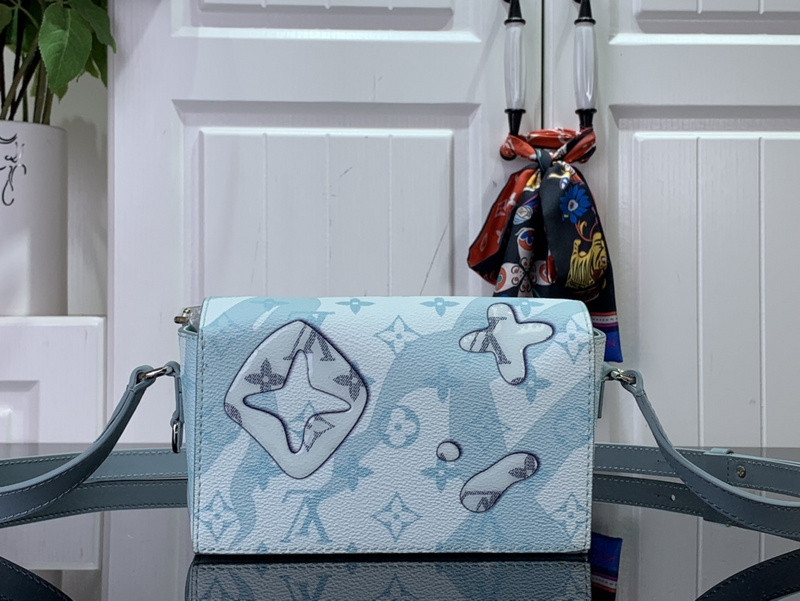 LVT PURSE