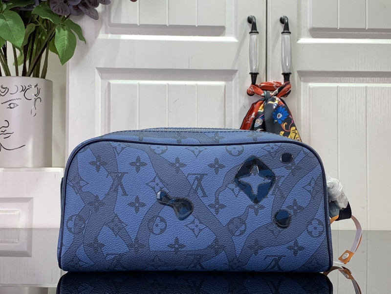 LVT PURSE