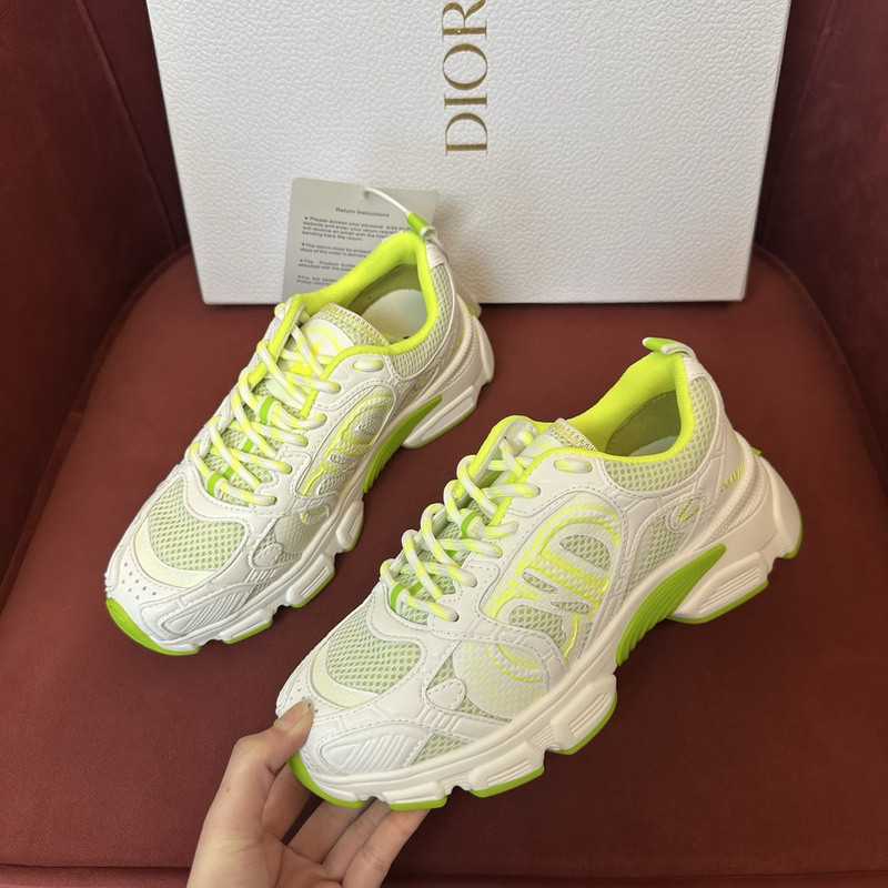 DIO* SNEAKER