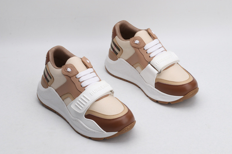 B**rry sneaker