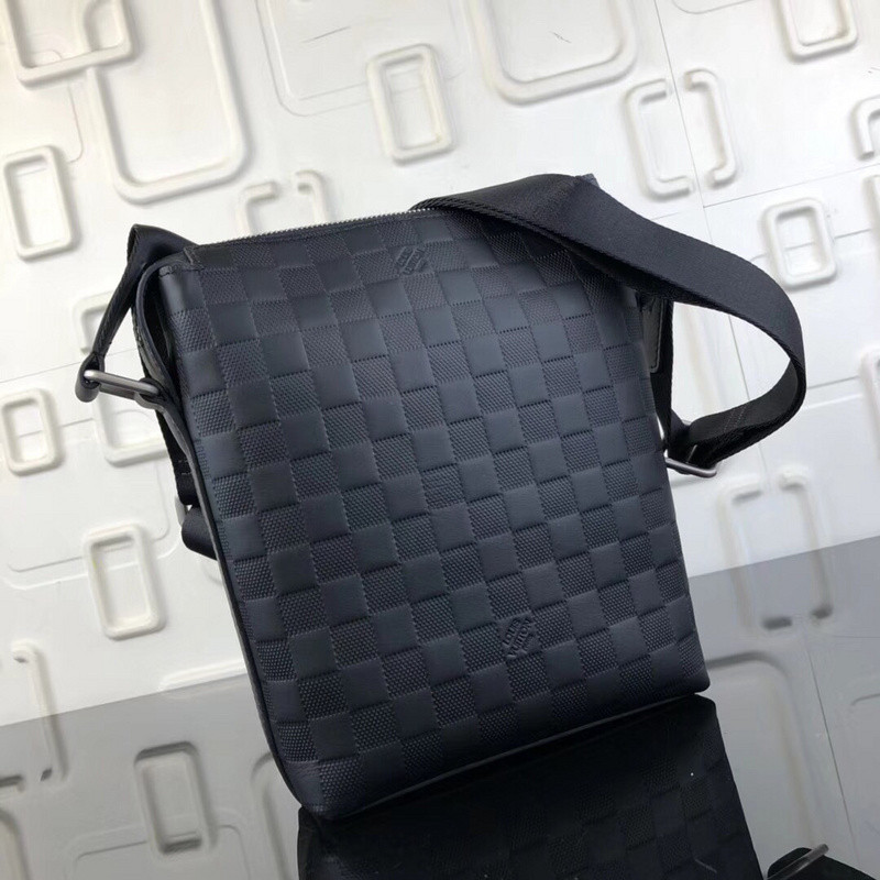 LVT PURSE