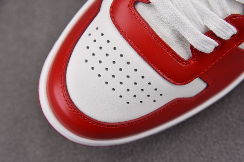 pr sneaker